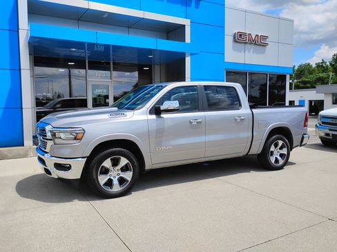Used 2022 RAM 1500 Laramie AWD/4WD image 12