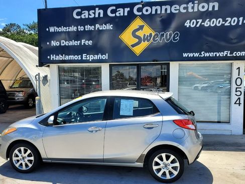 Used 2013 MAZDA MAZDA2 Touring FWD image 8