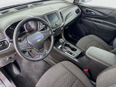 Used 2024 Chevrolet Equinox LT AWD/4WD image 11