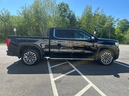 Used 2023 GMC Sierra 1500 Denali Ultimate AWD/4WD image 6