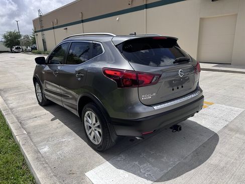 Used 2017 Nissan Rogue Sport SV w/ SV All-Weather Package image 7