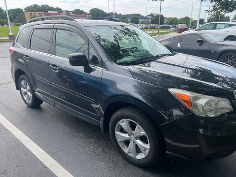 Used 2015 Subaru Forester 2.5i Limited AWD/4WD image 2