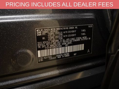 Used 2021 Toyota RAV4 LE AWD/4WD image 18