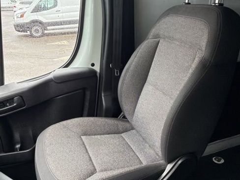 Used 2025 RAM ProMaster 2500 w/ Convenience Group image 31