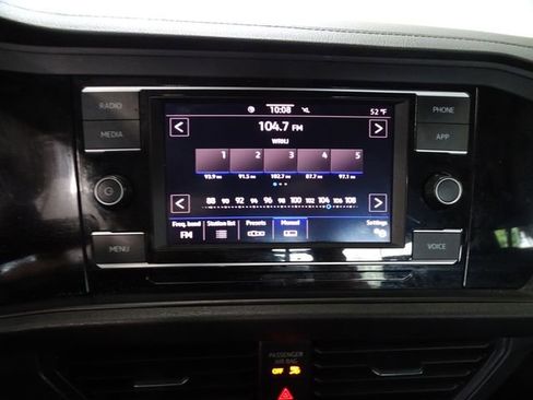 Used 2024 Volkswagen Jetta Sport FWD image 12
