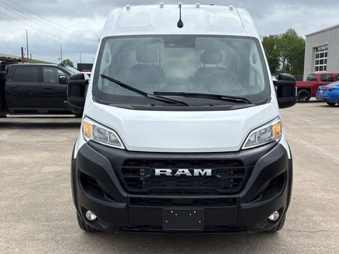 Used 2025 RAM ProMaster 2500 w/ Convenience Group image 12