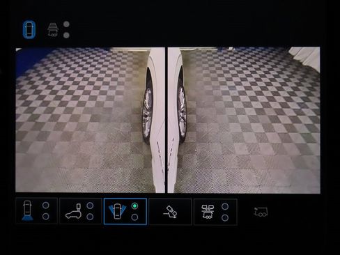 Used 2025 GMC Yukon Denali image 22