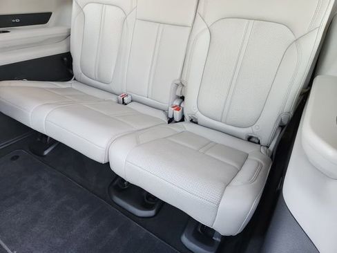 Used 2024 Jeep Wagoneer Series II image 30