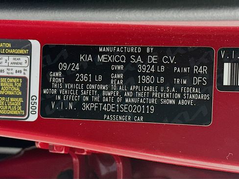 Used 2025 Kia K4 LXS image 12