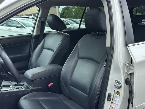 Used 2018 Subaru Outback 3.6R Limited AWD/4WD image 10