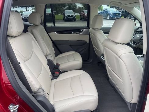 Certified 2024 Cadillac XT6 Premium Luxury w/ Technology Package AWD/4WD image 18