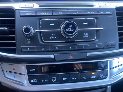 Used 2013 Honda Accord EX image 16
