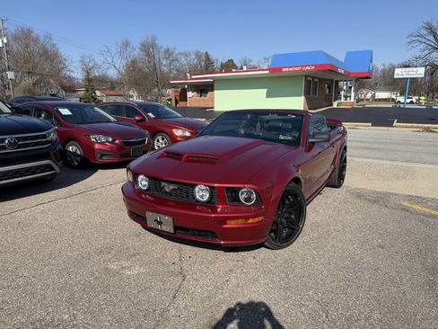 Used 2006 Ford Mustang GT Premium image 4