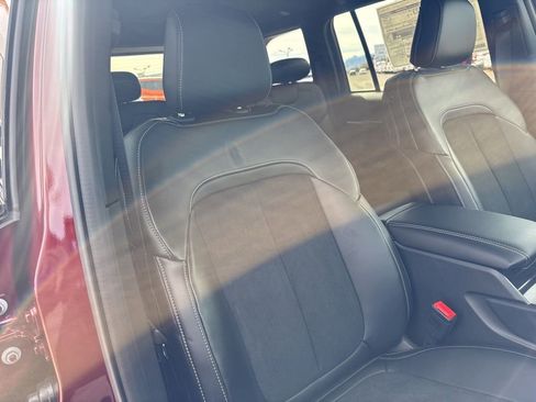 New 2026 Jeep Grand Cherokee Altitude AWD/4WD image 26