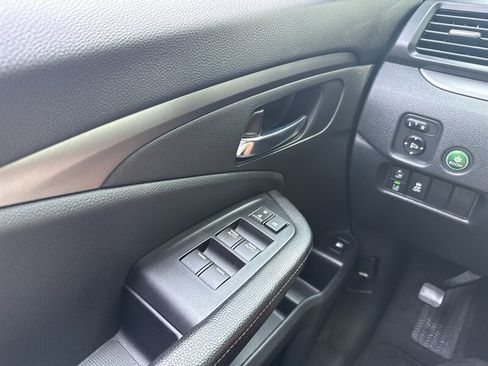 Used 2019 Honda Pilot LX image 40