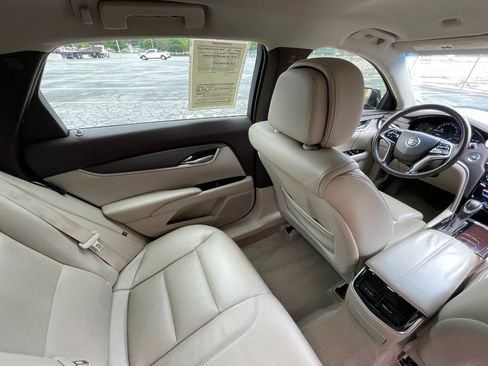 Used 2013 Cadillac XTS FWD image 32