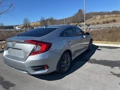 Used 2019 Honda Civic EX image 8