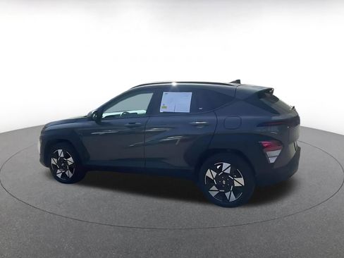 Used 2025 Hyundai Kona SEL image 11