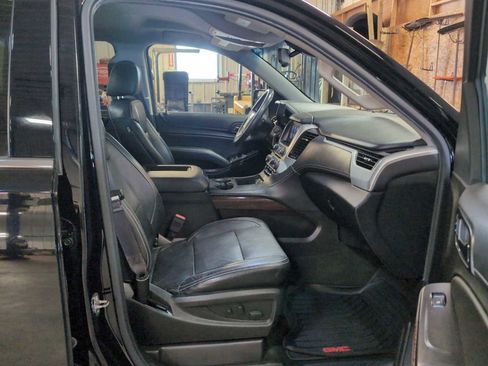 Used 2017 GMC Yukon SLE w/ Convenience Package image 24