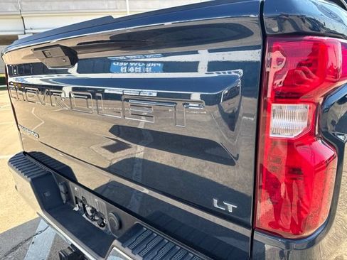 Used 2020 Chevrolet Silverado 1500 LT w/ Texas Edition RWD image 6