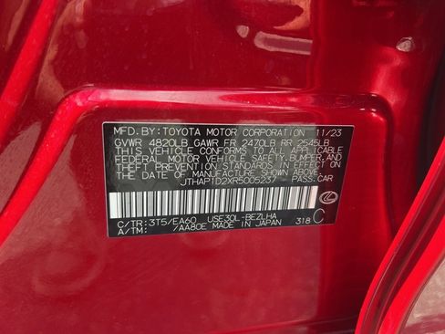 Used 2024 Lexus IS 500 image 35