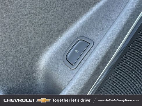 Certified 2025 GMC Acadia Denali image 25