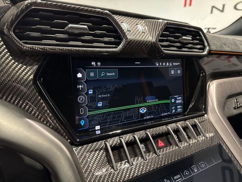 Used 2023 Lamborghini Urus Performante image 35