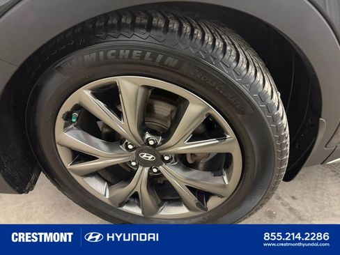 Used 2017 Hyundai Santa Fe Sport w/ 2.0T Ultimate Tech Package 05 AWD/4WD image 20