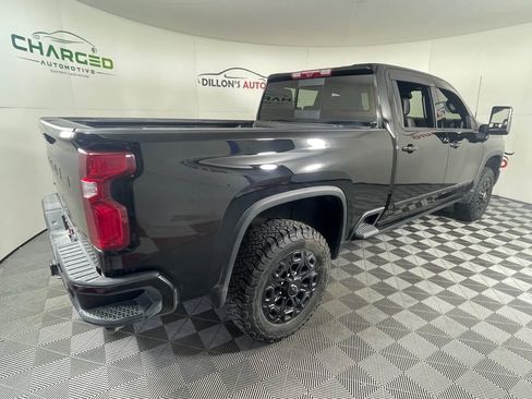 Used 2024 Chevrolet Silverado 2500 High Country w/ Midnight Edition AWD/4WD image 7