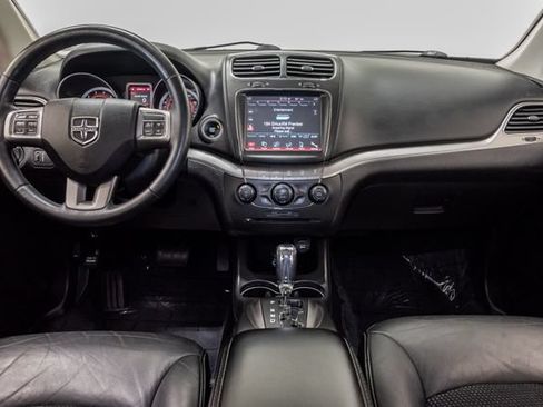 Used 2019 Dodge Journey Crossroad w/ Popular Equipment Group FWD image 28