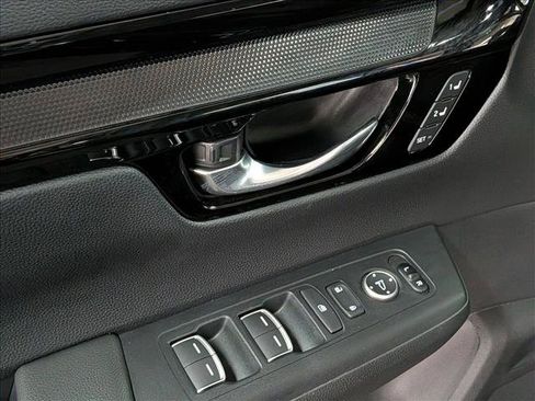 Used 2025 Honda CR-V EX-L image 12