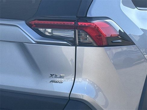 Used 2024 Toyota RAV4 XLE w/ Convenience Package image 7