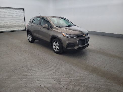 Used 2021 Chevrolet Trax LS AWD/4WD image 13