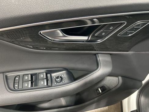 Used 2021 Audi Q7 3.0T Premium w/ Convenience Package image 11