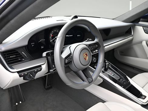 Certified 2024 Porsche 911 Turbo AWD/4WD image 5