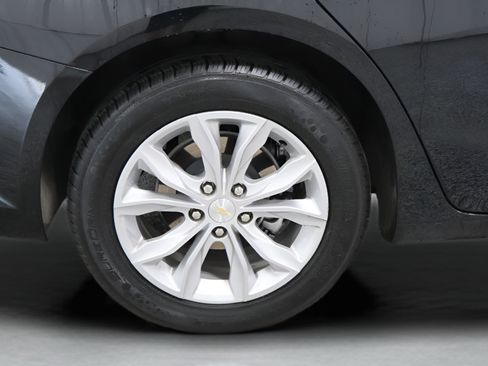 Used 2023 Chevrolet Malibu LT FWD image 9