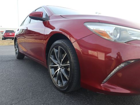 Used 2016 Toyota Camry SE image 27