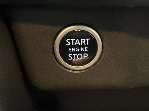 Used 2021 Nissan Rogue SL FWD image 34