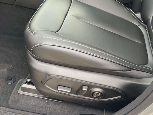 New 2026 Jeep Grand Cherokee Limited w/ Limited Altitude Package RWD image 44