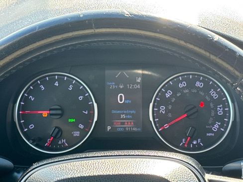 Used 2019 Toyota RAV4 XLE image 18