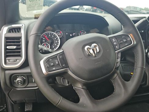 Used 2026 RAM 2500 Big Horn AWD/4WD image 8