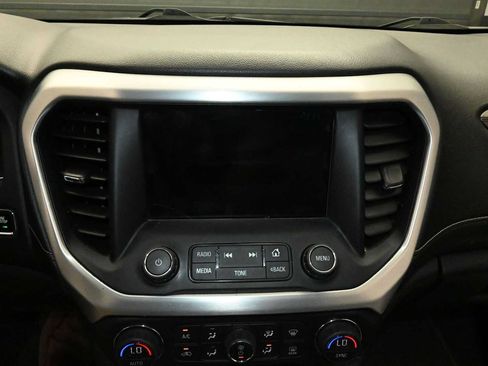 Used 2017 GMC Acadia SLT AWD/4WD image 18