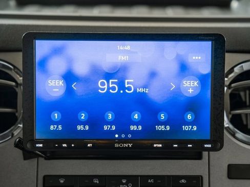 Used 2014 Ford F250 XLT w/ Snow Plow Prep Package image 25