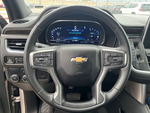 Used 2024 Chevrolet Suburban LT image 15