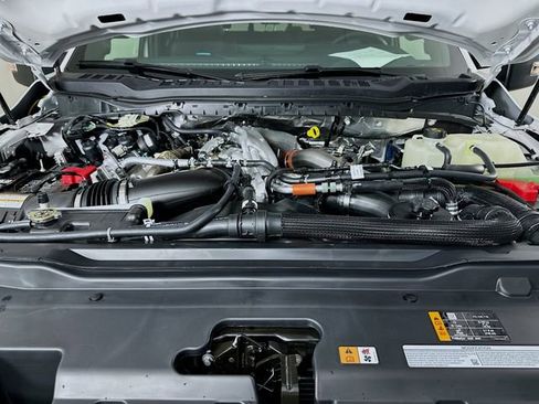 New 2026 Ford F450 Platinum w/ FX4 Off-Road Package image 31