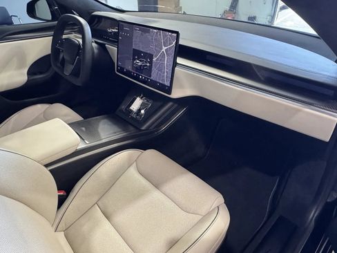 Used 2022 Tesla Model S Plaid AWD/4WD image 5