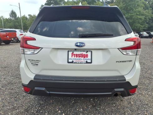 Used 2019 Subaru Forester Premium w/ Popular Package #1 AWD/4WD image 3