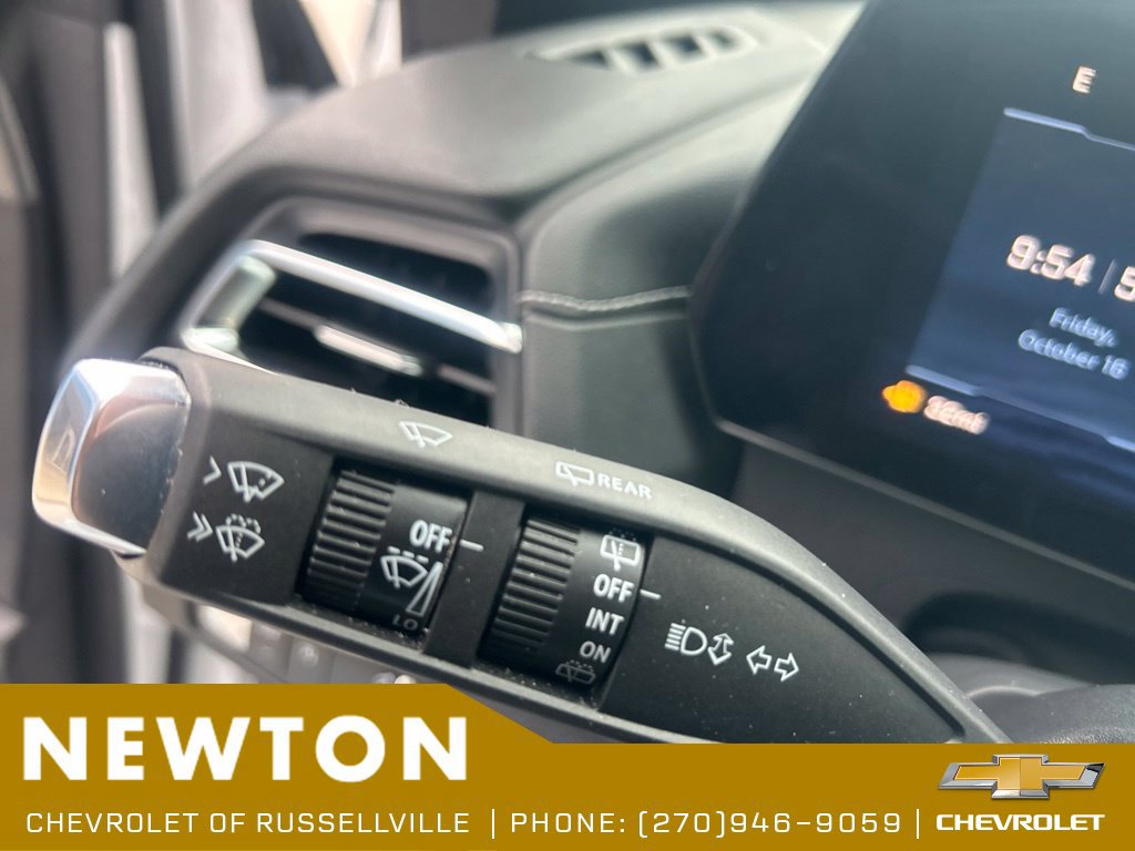 Used 2026 Chevrolet Traverse LT w/ Driver Confidence Package FWD image 16