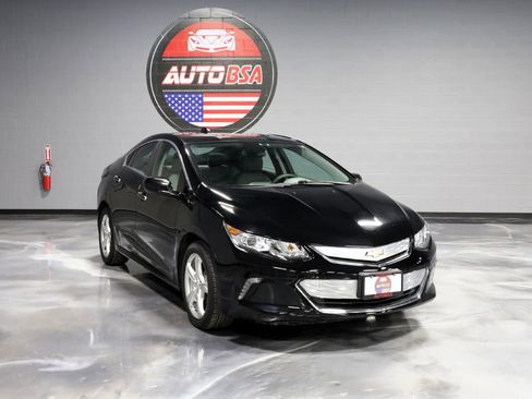 Used 2016 Chevrolet Volt LT w/ Comfort Package FWD image 1