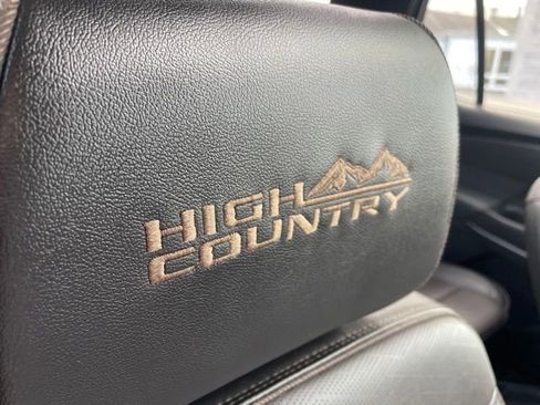 Used 2023 Chevrolet Traverse High Country w/ LPO, Floor Liner Package FWD image 39